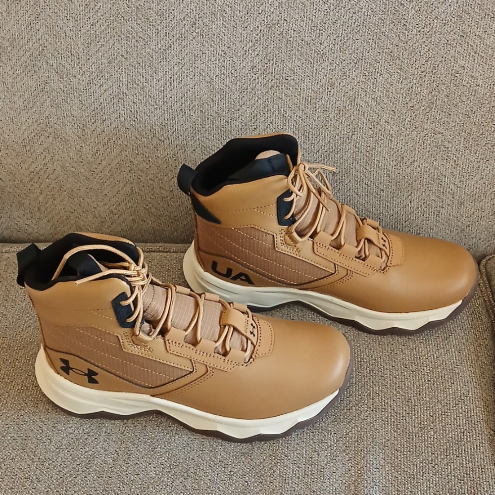 New Under Armour GS Stellar G2 6" Tan Brown Boots, Size 6 Youth